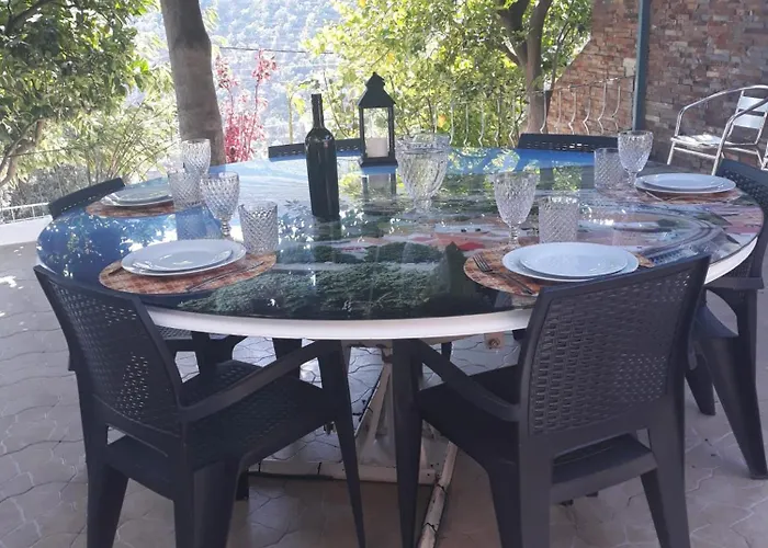 Casa Laranjeiras بيت ضيافة 4*